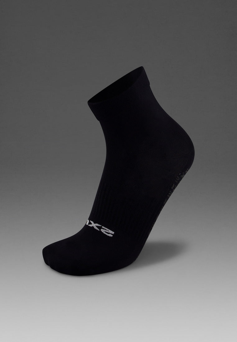 Performance Crew Grip Socks